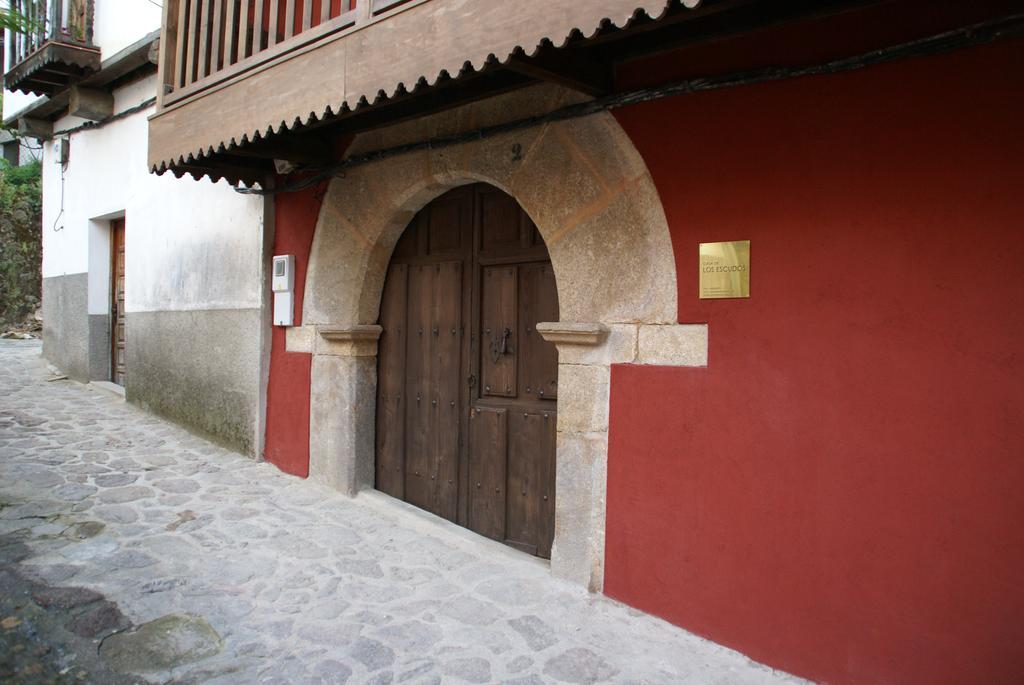 Apartamentos Rurales Spa Casa De Los Escudos Valverde de la Vera Екстер'єр фото
